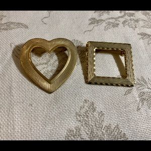 Heart & Frame Brooches Pins gold finish metal vintage 1970s